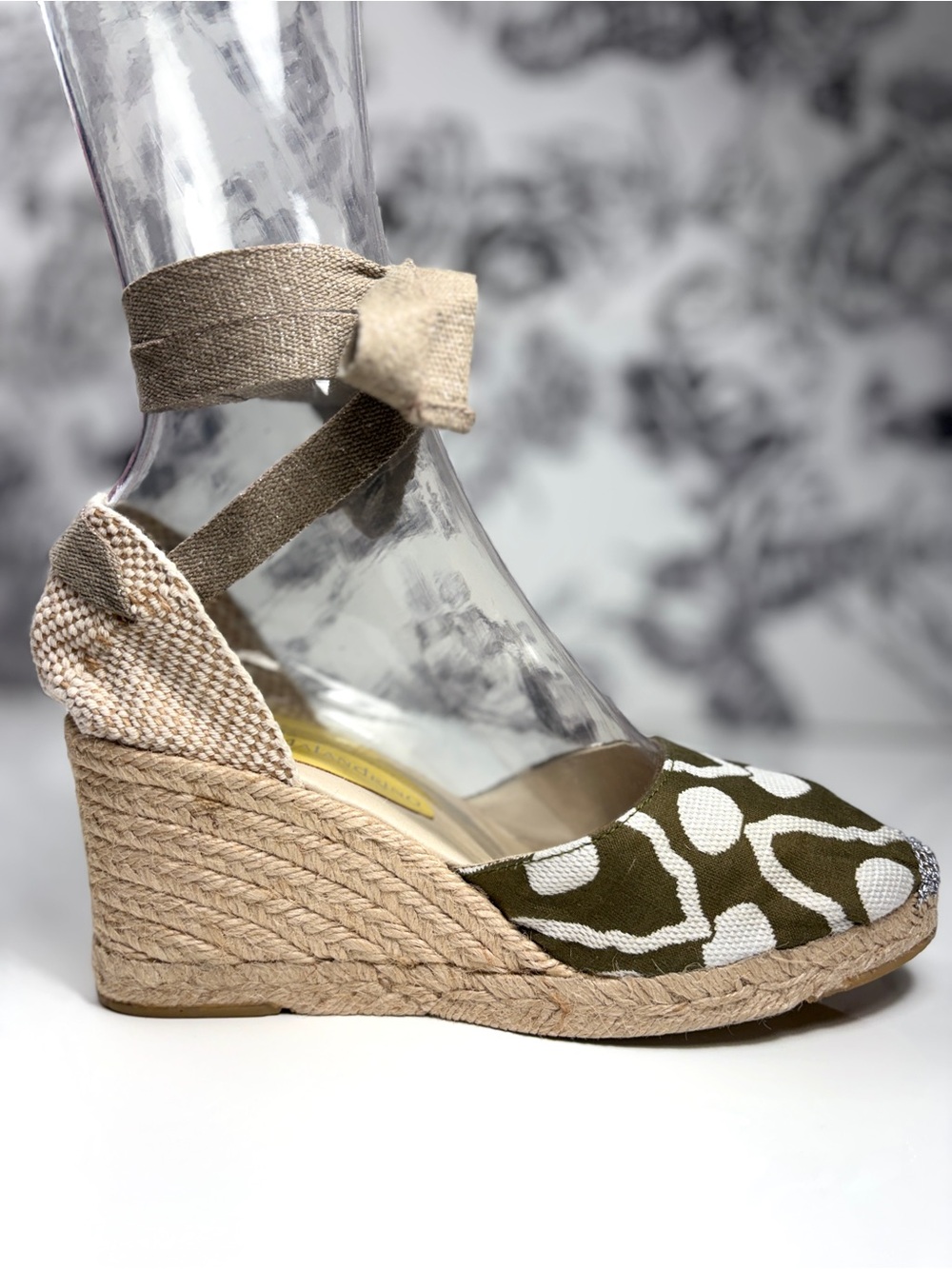 Catherine Malandrino Olive Green, White & Tan Wraparound Espadrilles Wedge, Sz 7